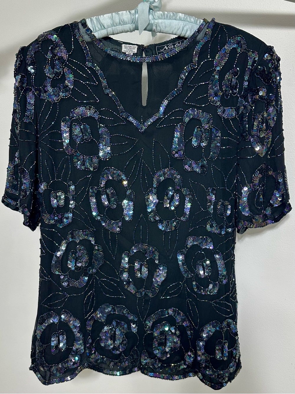 New With Tags Nabi Silk Beaded Rose Top — Size XL